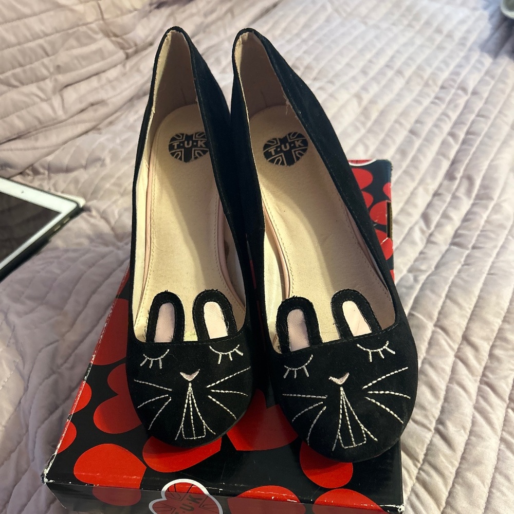 Tuk bunny heels